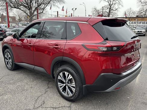 Used 2021 Nissan Rogue SV image 8