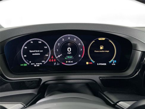 Certified 2026 Porsche Cayenne Coupe AWD/4WD image 33
