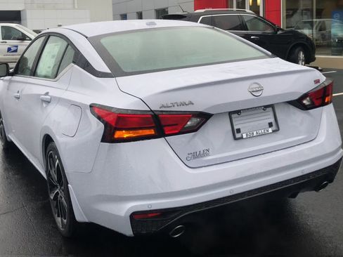 New 2025 Nissan Altima 2.5 SR w/ SR Premium Package image 6