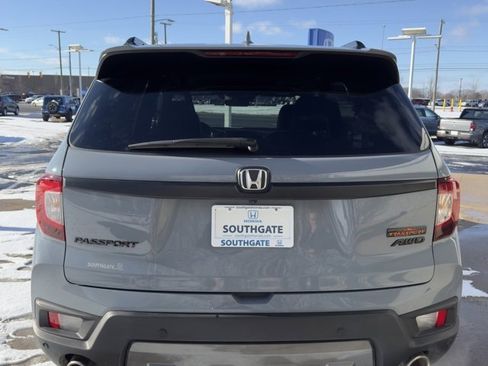 Certified 2022 Honda Passport TrailSport image 4