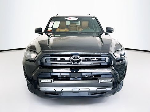 Used 2025 Toyota 4Runner SR5 AWD/4WD image 8