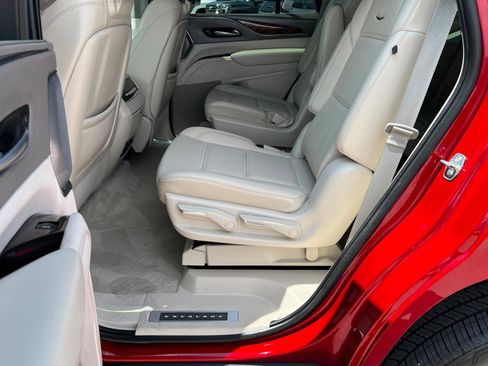 Used 2022 Cadillac Escalade Sport Platinum AWD/4WD image 22