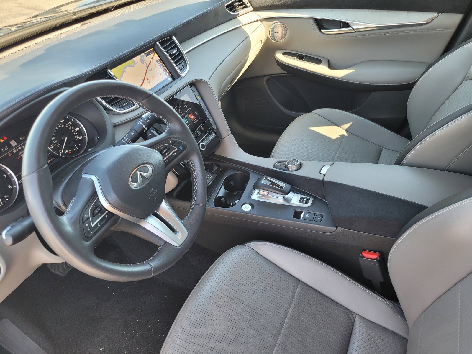 Used 2024 INFINITI QX50 Sensory w/ Accent Package AWD/4WD image 19