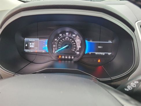 Used 2024 Ford Edge SEL image 20