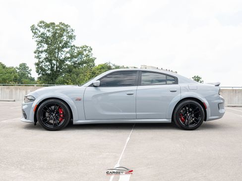 Used 2022 Dodge Charger Scat Pack RWD image 4
