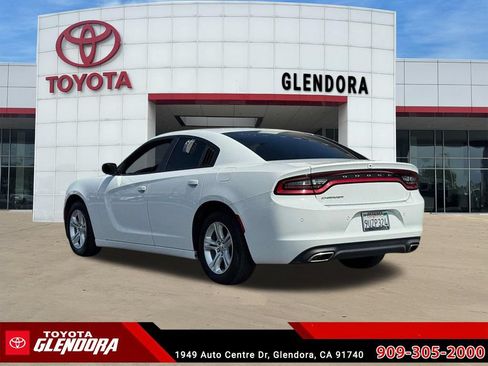 Used 2022 Dodge Charger SXT w/ Leather Interior Group RWD image 7