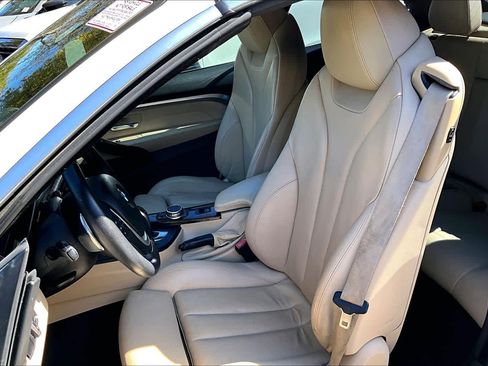 Used 2017 BMW 430i Convertible image 8