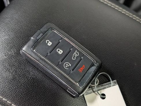 Used 2023 Jeep Grand Cherokee Altitude AWD/4WD image 28