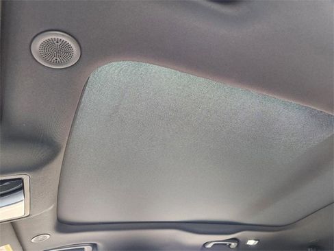 Used 2025 Jaguar F-PACE R-Dynamic S image 19