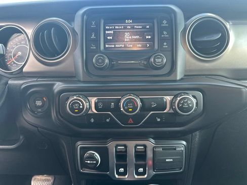 Used 2020 Jeep Wrangler Sport AWD/4WD image 20