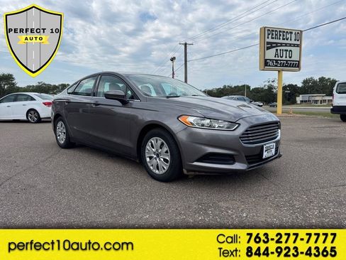 Used 2013 Ford Fusion S FWD image 1