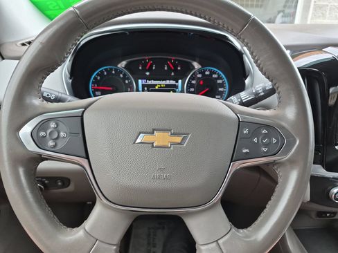 Used 2018 Chevrolet Traverse LT FWD image 16