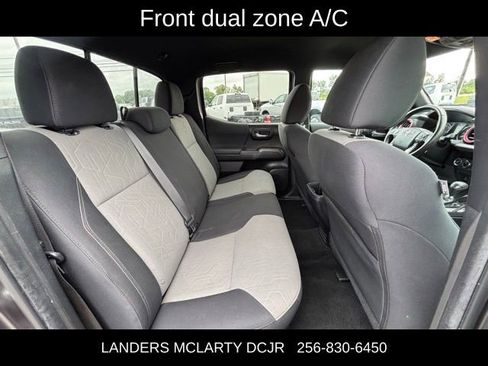 Used 2022 Toyota Tacoma TRD Off-Road w/ Technology Package AWD/4WD image 13
