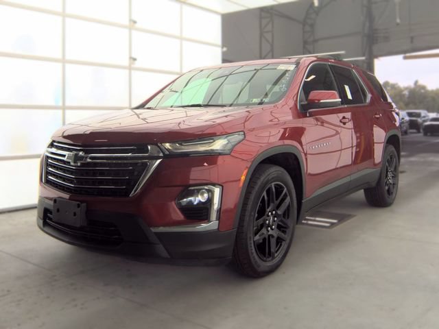 Used 2022 Chevrolet Traverse LT w/ LPO, Floor Liner Package AWD/4WD image 3