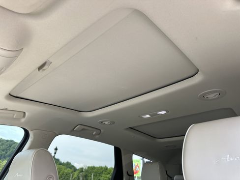 Used 2024 Buick Enclave Avenir w/ Trailering Package, 5000 lbs. AWD/4WD image 11