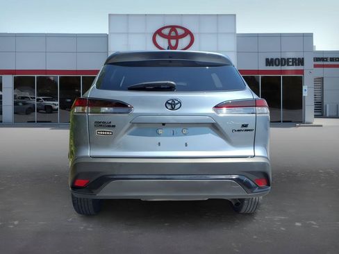 Used 2026 Toyota Corolla Cross AWD Hybrid w/ Moonroof Package image 4