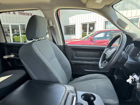 Used 2021 RAM 1500 Tradesman w/ Tradesman SXT Package RWD image 10