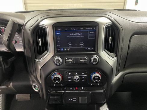 Used 2021 Chevrolet Silverado 1500 LT Trail Boss w/ Bed Protection Package AWD/4WD image 16