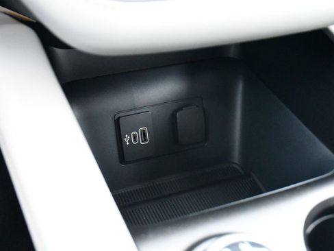 Used 2026 Ford Explorer Active w/ Active Comfort Package image 32