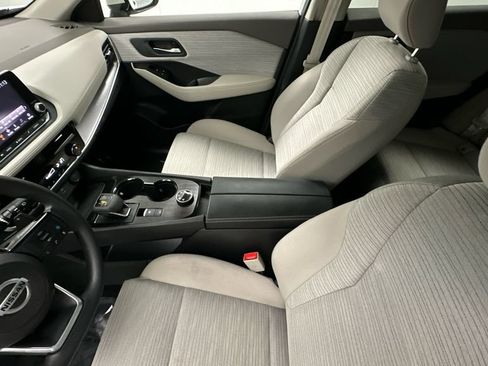 Used 2021 Nissan Rogue SV AWD/4WD image 16