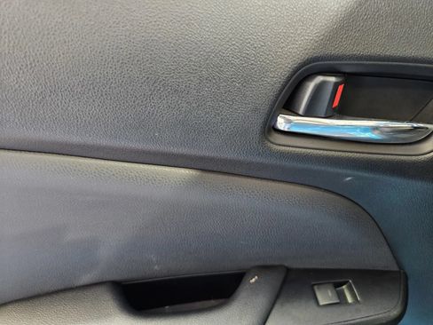 Used 2020 Toyota Prius Prime XLE w/ Carpet Mat Package FWD image 11