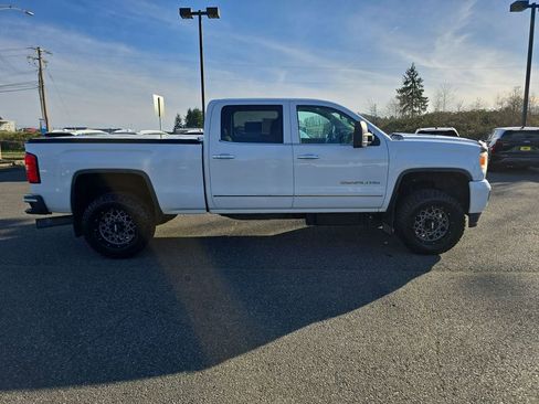 Used 2015 GMC Sierra 3500 Denali image 7
