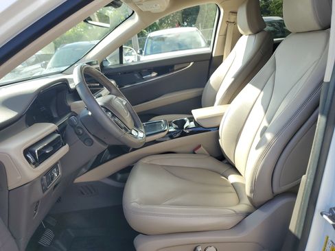 Certified 2022 Lincoln Nautilus FWD w/ Premium Package image 13