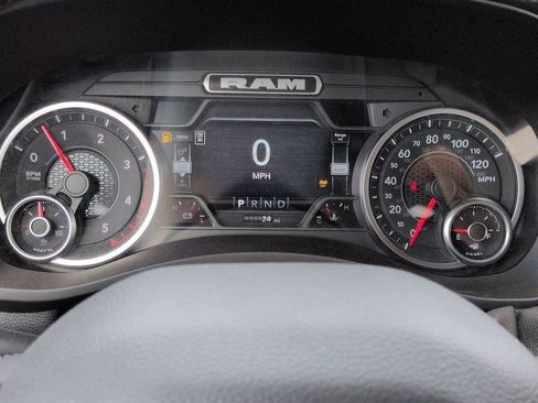 Used 2025 RAM 2500 Big Horn AWD/4WD image 13