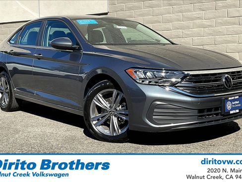 Certified 2023 Volkswagen Jetta SE image 1
