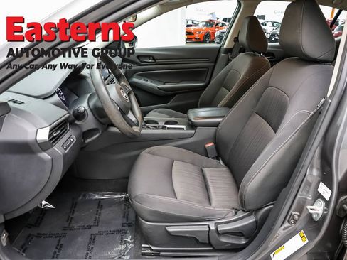 Used 2023 Nissan Altima 2.5 S FWD image 13