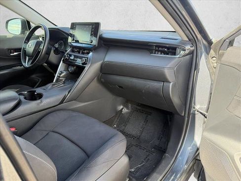 Used 2021 Toyota Venza LE w/ Carpet Mat Package (TMS) AWD/4WD image 12