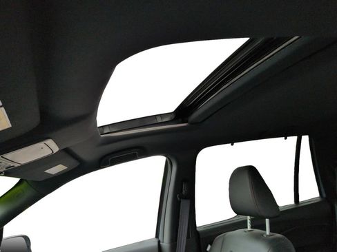 Used 2025 Honda Passport Black Edition image 13
