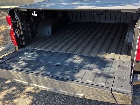 New 2026 Chevrolet Silverado 1500 High Country AWD/4WD image 6