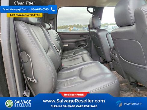 Used 2003 Chevrolet Avalanche 4x4 w/ Suspension Package, Off-Road image 13