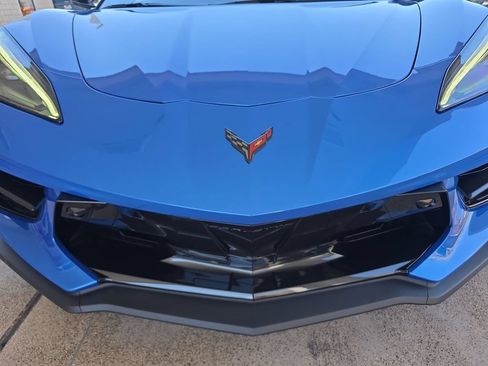 Used 2025 Chevrolet Corvette Stingray Premium Conv w/ Z51 Performance Package RWD image 32