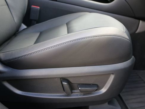 Certified 2025 INFINITI QX50 Luxe image 39