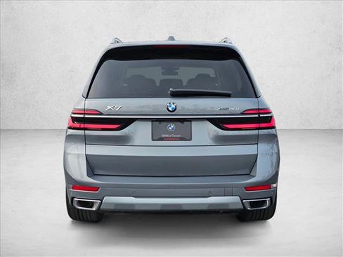 New 2026 BMW X7 xDrive40i image 8