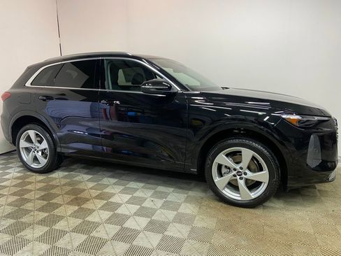 New 2025 Audi Q5 Premium Plus image 3