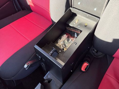 Used 2003 Jeep Wrangler X image 26