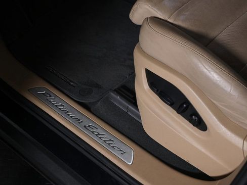 Certified 2023 Porsche Cayenne S image 22