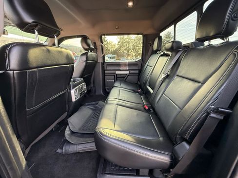 Used 2017 Ford F450 Lariat w/ Chrome Package image 31