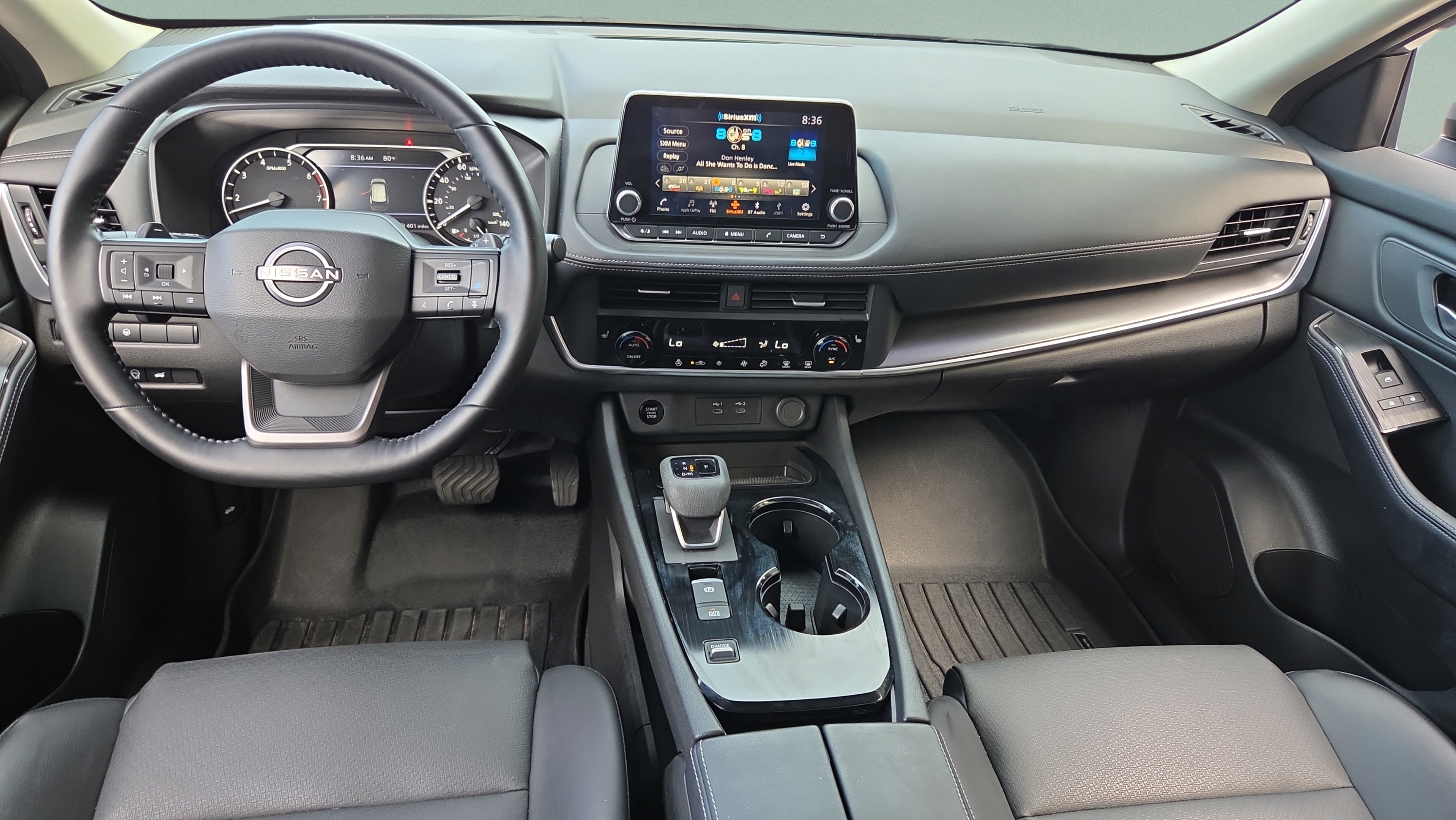 Used 2025 Nissan Rogue SV w/ SV Premium Package FWD image 11