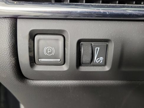 Used 2023 Cadillac XT4 Sport FWD image 30