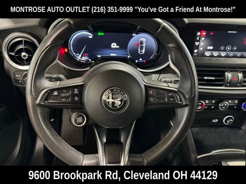 Used 2024 Alfa Romeo Stelvio Sprint AWD/4WD image 16