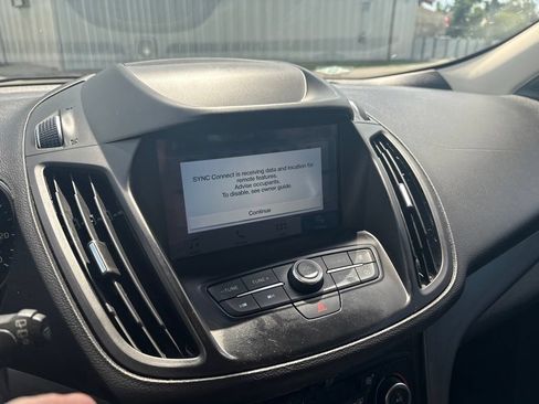 Used 2019 Ford Escape SEL FWD image 3