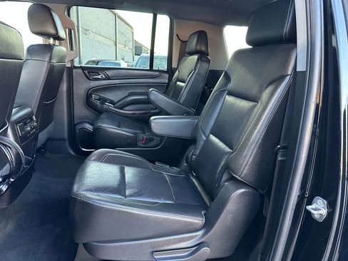 Used 2018 GMC Yukon XL SLT w/ Open Road Package image 19