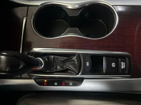 Used 2016 Acura TLX FWD image 12