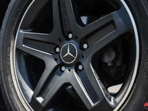 Used 2017 Mercedes-Benz G 550 image 3