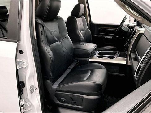 Used 2016 RAM 3500 Laramie image 7