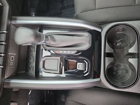 Certified 2025 Chevrolet Colorado LT RWD image 24